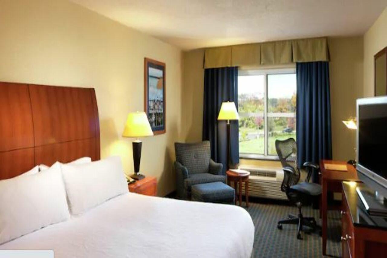 Hilton Garden Inn Milford Ngoại thất bức ảnh