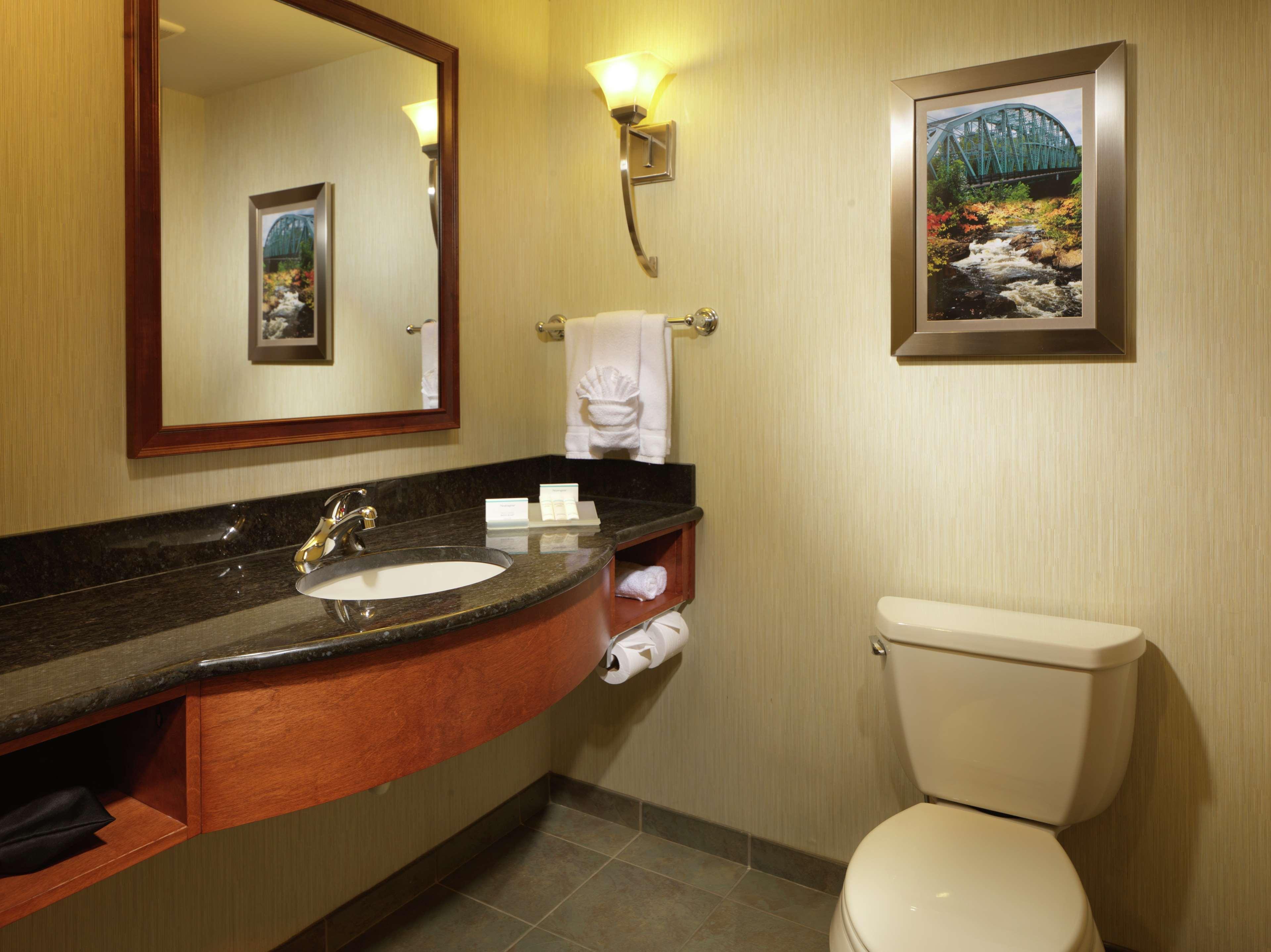 Hilton Garden Inn Milford Ngoại thất bức ảnh
