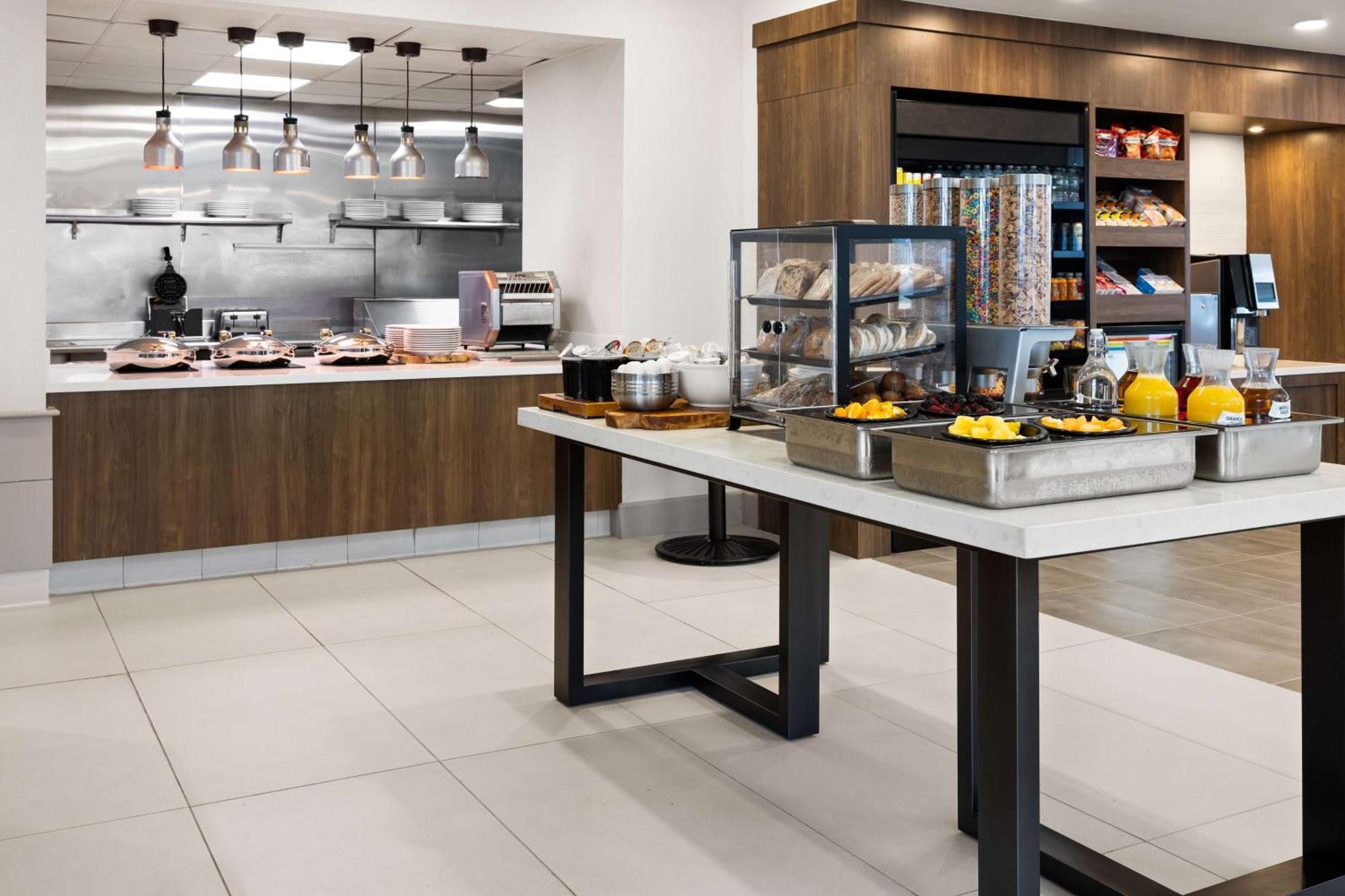 Hilton Garden Inn Milford Ngoại thất bức ảnh